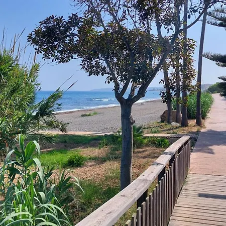 3-min Walk To , Pool , , 3br Дом отдыха *