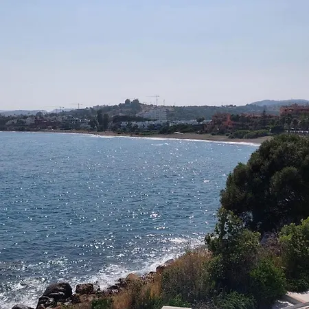 3-min Walk To , Pool , , 3br *